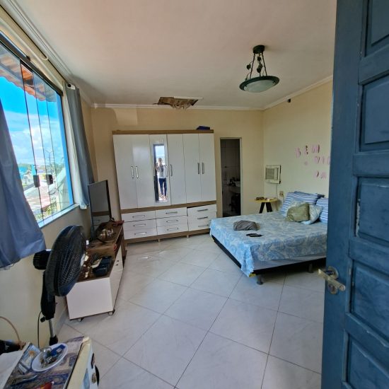 suite 002